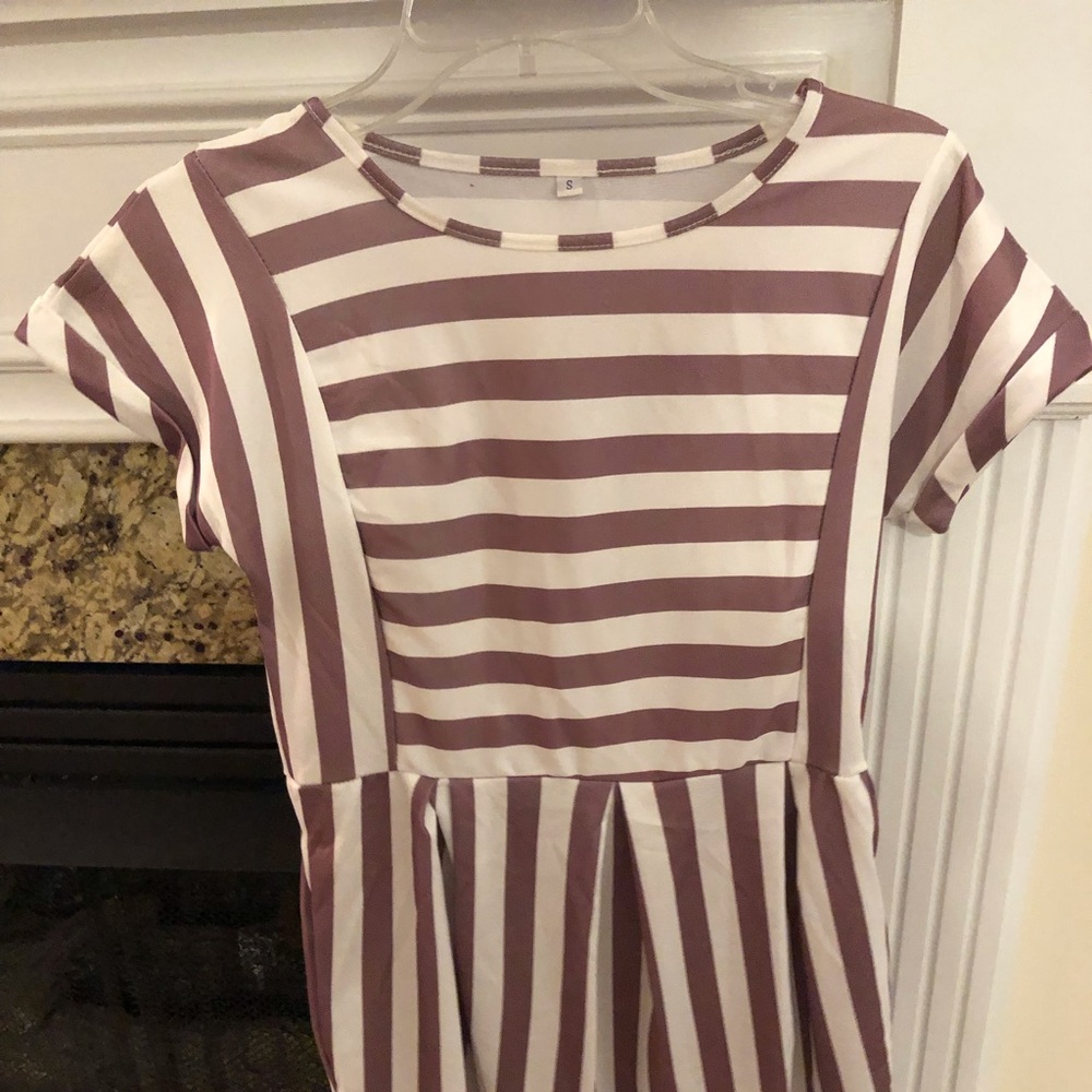 Short white and purple purple striped dress.